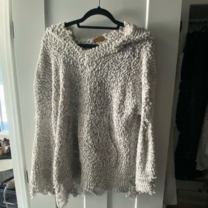 Popcorn oversized sweater with hood